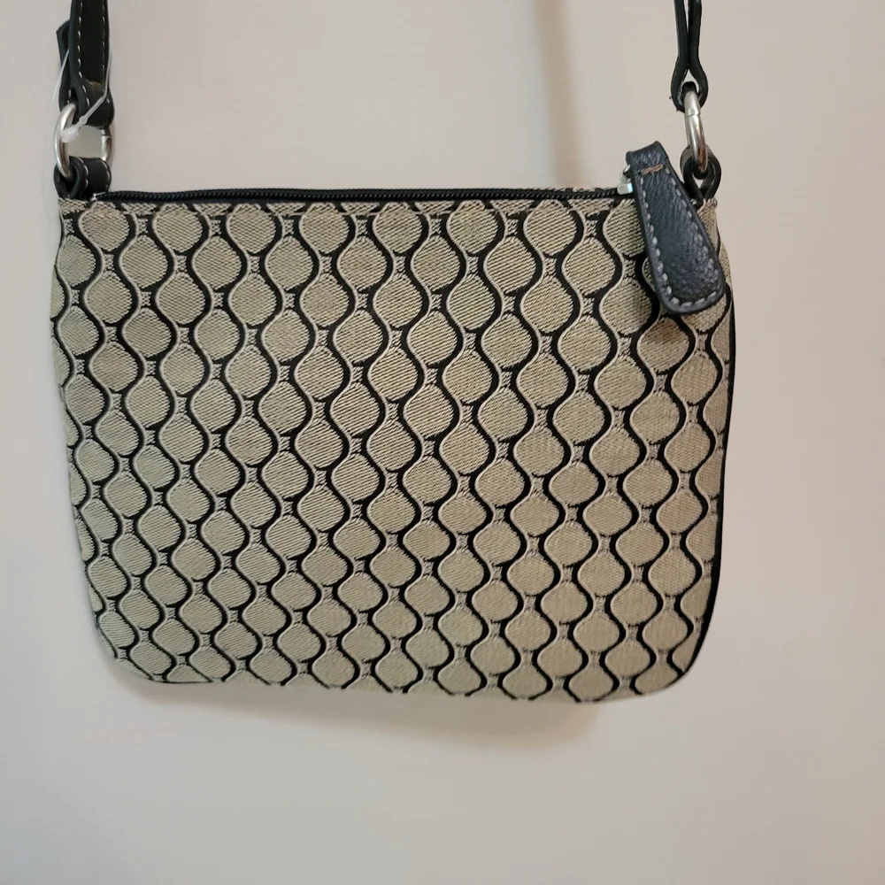 Nine West Crossbody Bag - Picture 3 of 5